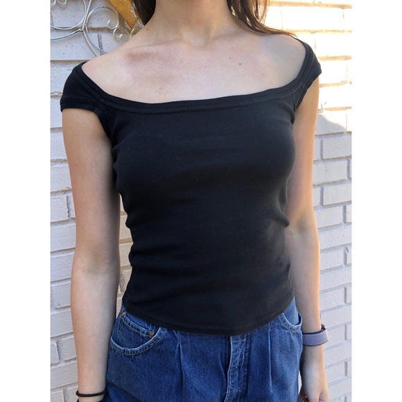 ▪️Free People Off Shoulder Fitted Black Tank▪️ - Picture 2 of 3
